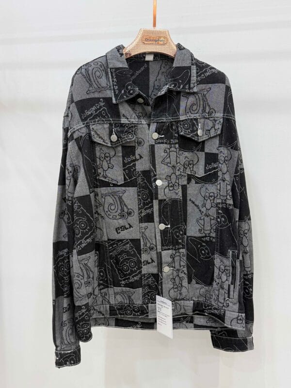 In 2025 a black loose and regular checkered denim print coat is popular for street wear